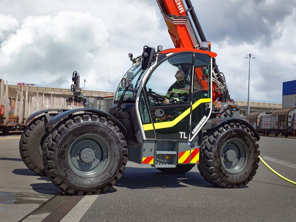 Liebherr-telescopic-handler-view