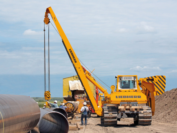 liebherr-RL46-pipelayer-oil-gas_FR