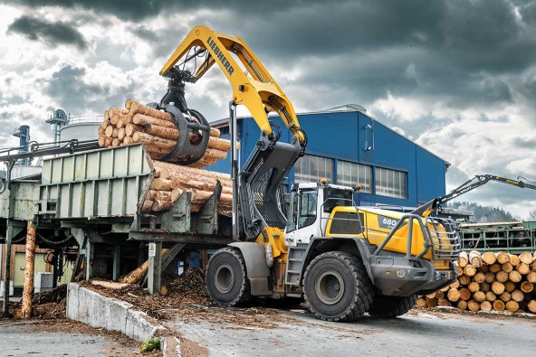 liebherr-loghandler-rubner-der-einsatz