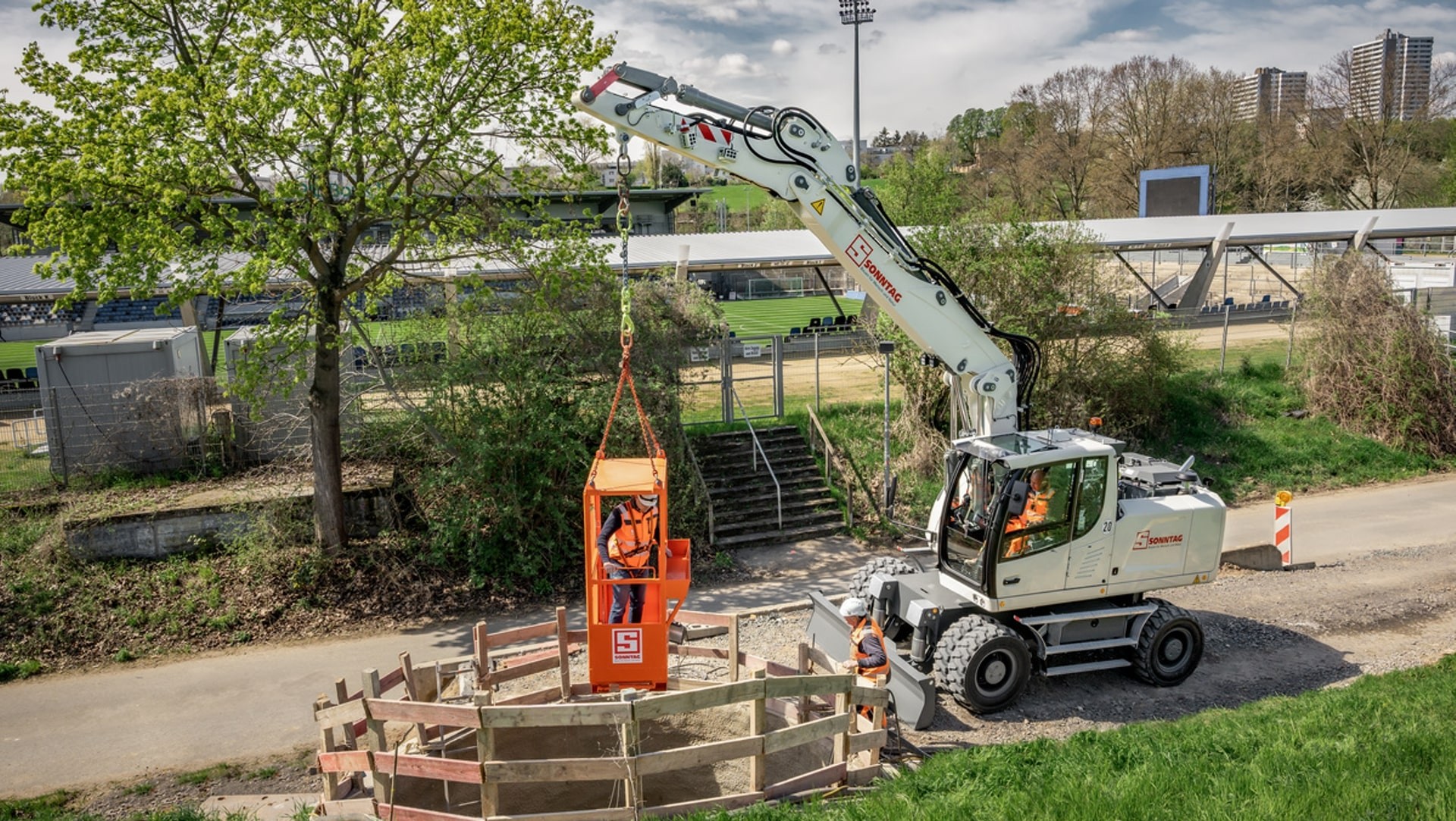 liebherr_A920-personenkorb_einsatzbericht_Sonntag1