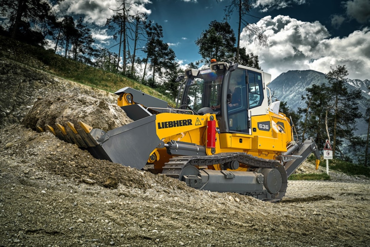 liebherr-lr-636-min