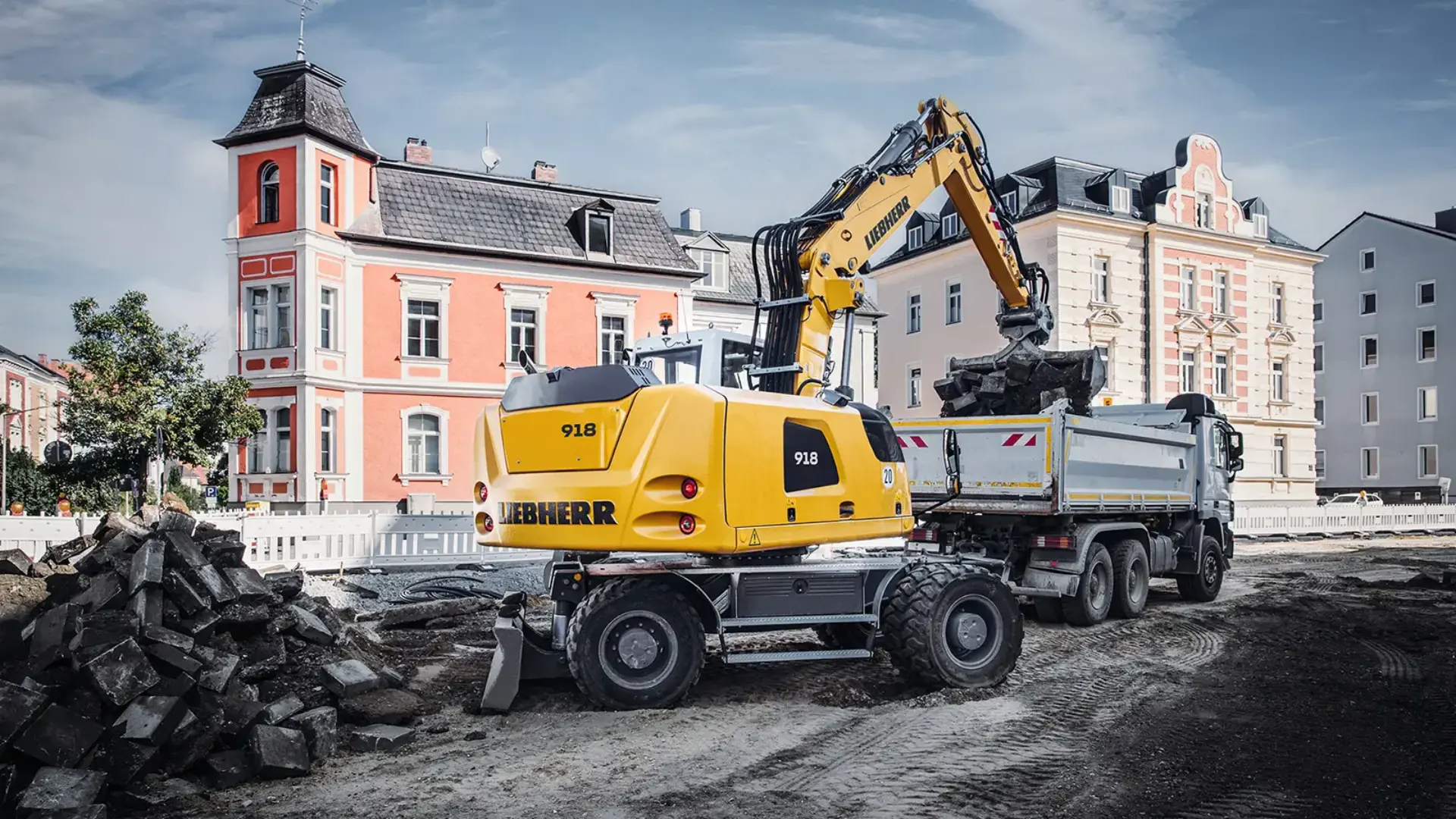 liebherr-excavator-a918-stage