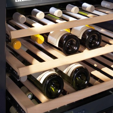 wooden shelves wine tempering liebherr detail