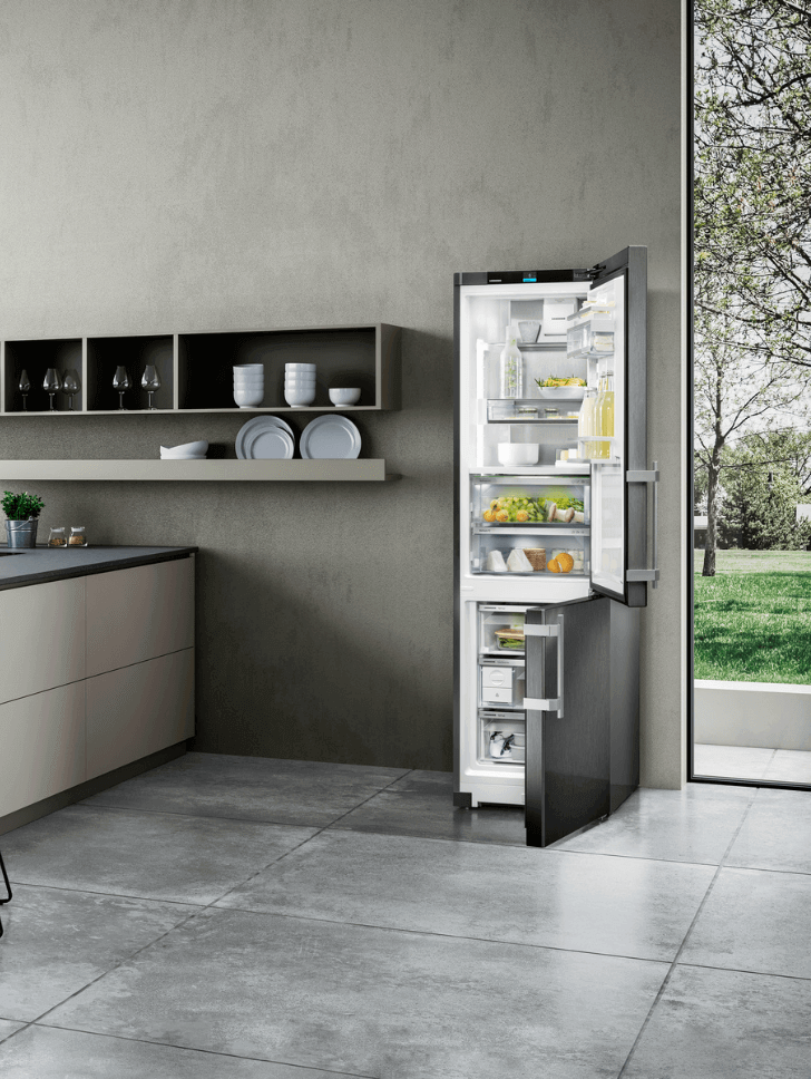 Open door fridge freezer