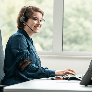 Customer services person on the computer answering an inquiry