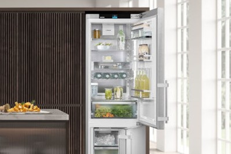 Kitchen with built-in fridge-freezer CNsdd5763-20