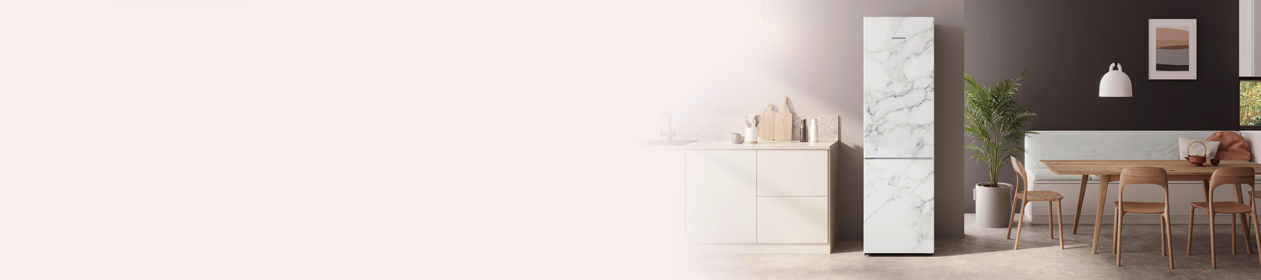 Marmorierter Kühlschrank mit einem verblassenden Übergang in eine helle Farbfläche