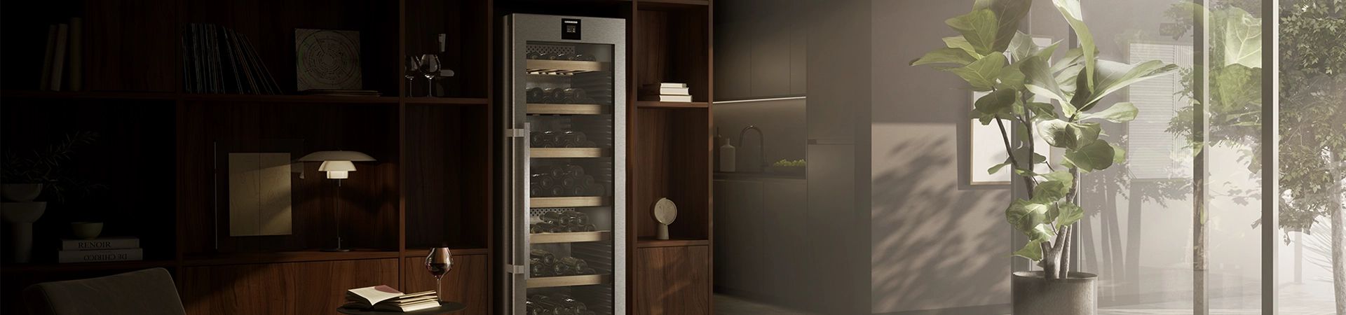 Wohnraum mit Holzregal, Weintemperierschrank, davor Sessel und Tisch mit einem Glas Rotwein in gemütlicher Atmosphäre