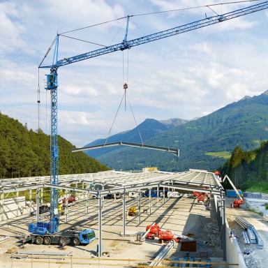 liebherr_mk_einsatz_holz_stahl_und_hallenbau