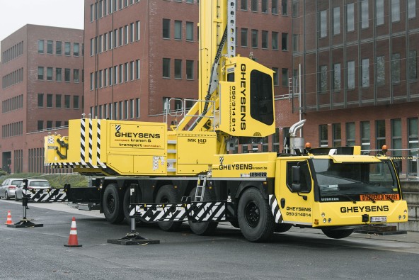 liebherr-mk140-station-brugge-400x600-02