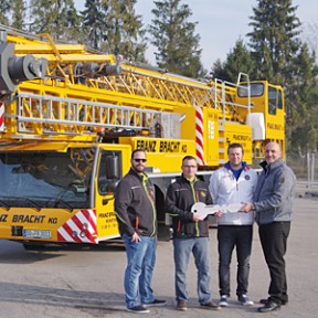 liebherr-mk-uebergabe-franz-bracht-mk88-2019-03-300x300px