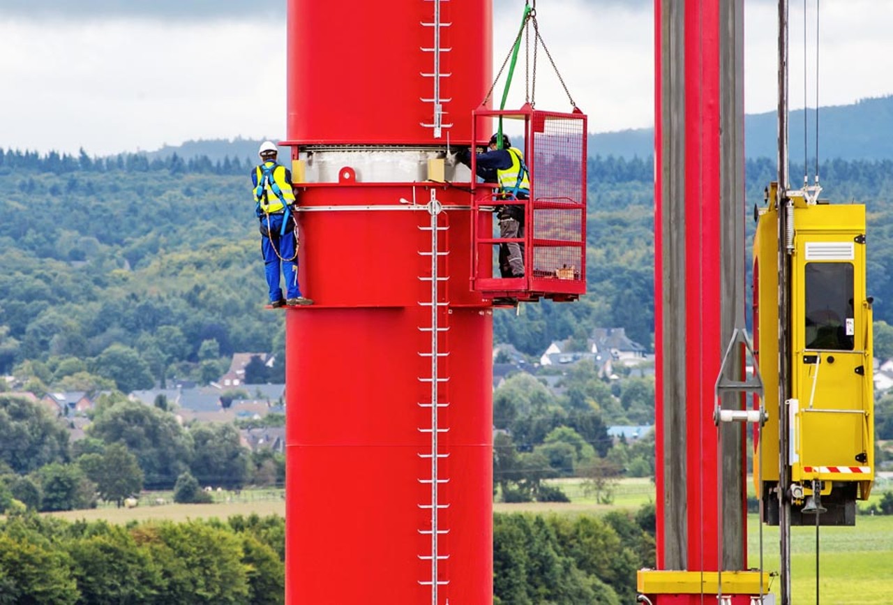 liebherr-mk140-personentransport