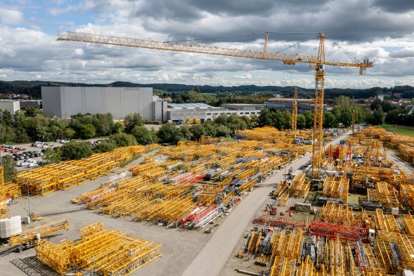 liebherr-miet-gebrauchtgeraete-tower-crane-center-1