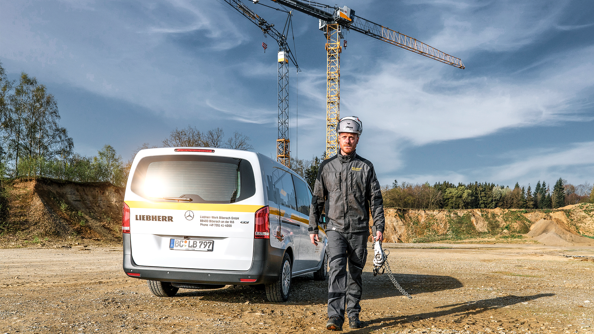 liebherr-service-header1