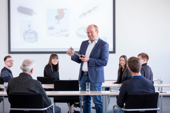 liebherr-customer-service-academy