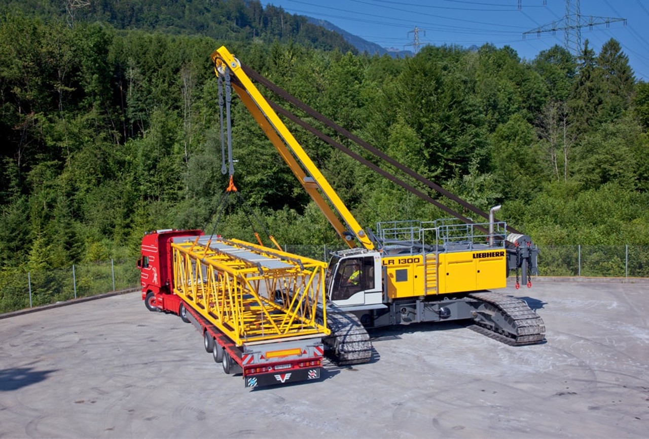 liebherr-lr-crawler-crane-1300-self-assembly-03-960x650