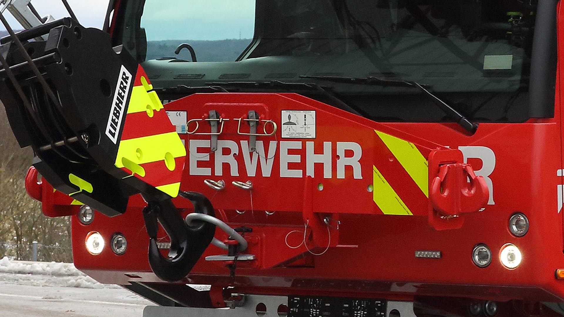 MULTIGO Feuerwehr Kranwagen - Spielzeug LKW Mit Beweglichem Kran