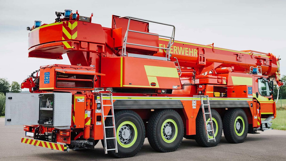 liebherr-fire-service-cranes-stauraum