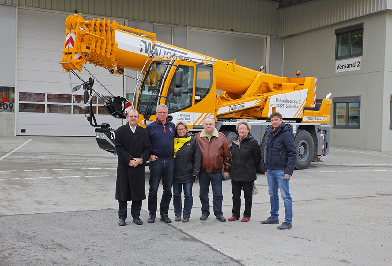 liebherr-ltc-uebergabe-waligora-960x650