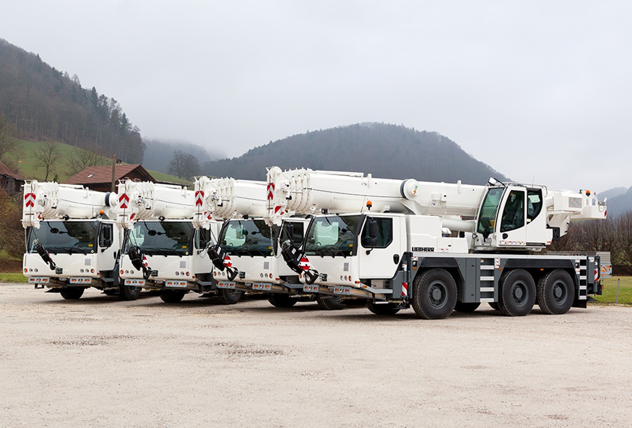 liebherr-military-crane-suisse-army-960x650