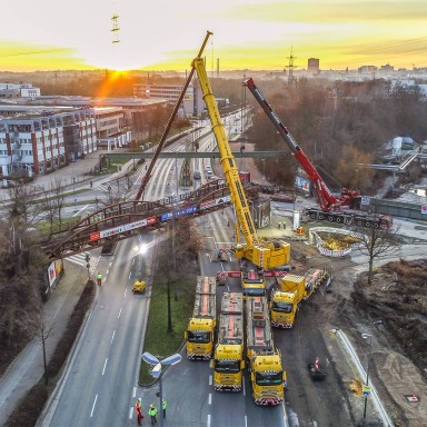 liebherr-category-teaser-crane-jobs