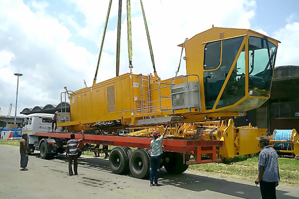 En route to the customer - Liebherr