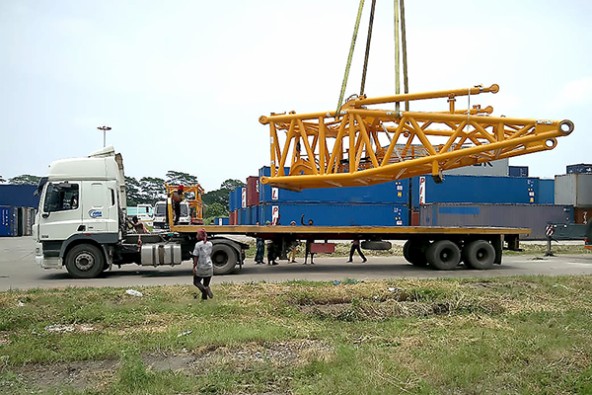 liebherr-upload-lr11350-600x400