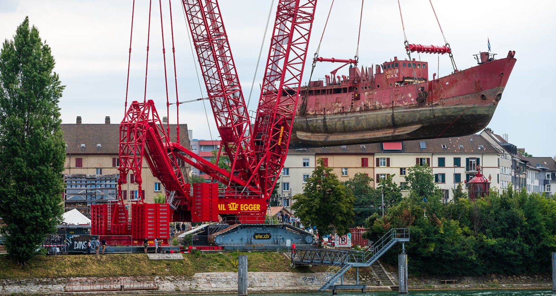 liebherr-lr-11000-egger-basel-stage