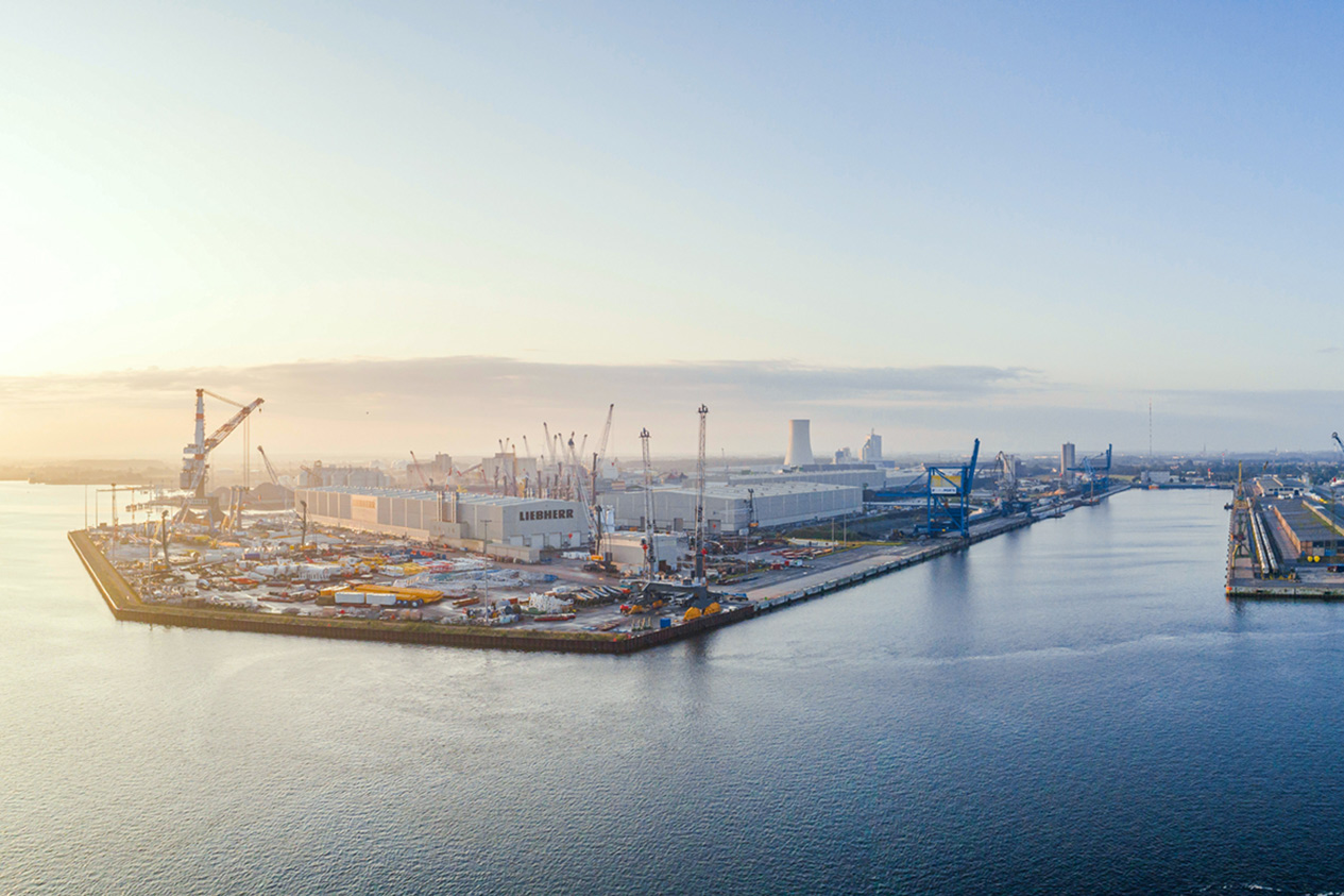 liebherr-rostock-hafen-panorama-1265x843