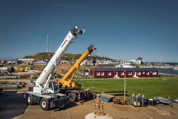 liebherr-lrt-1090-2-1-helgoland-comparison-1265x843