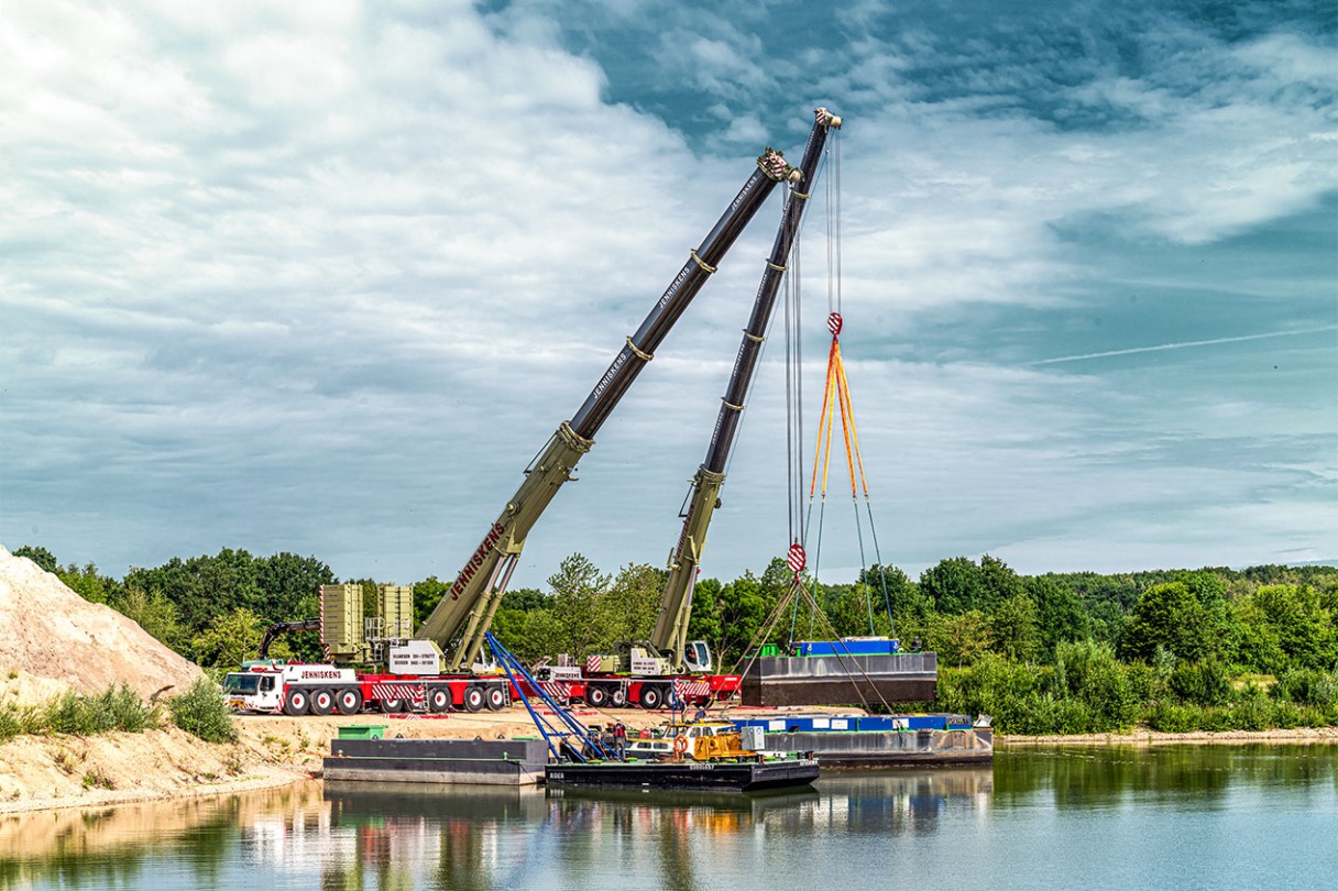 liebherr-tulips-ltm-1265x843