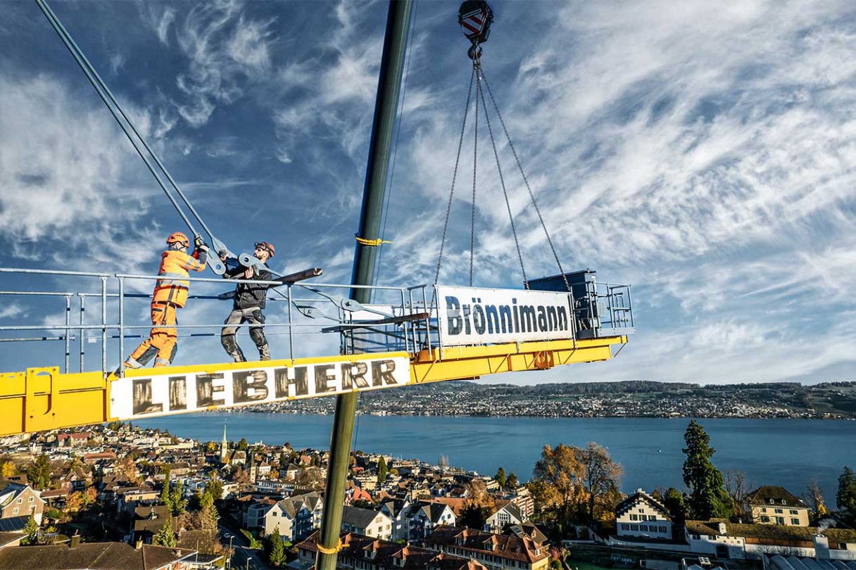 liebherr-lwe-upload-world-record-at-the-start-EC-1265x843