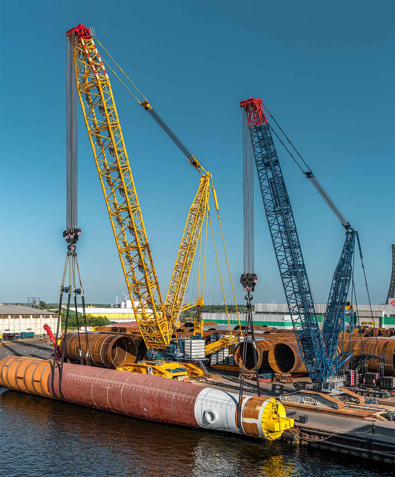 liebherr-lwe-upload-big-pipe-lift-1265x1528