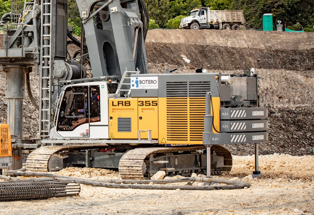 liebherr-bodendruckanzeige-ground-pressure-heckabstützung-4