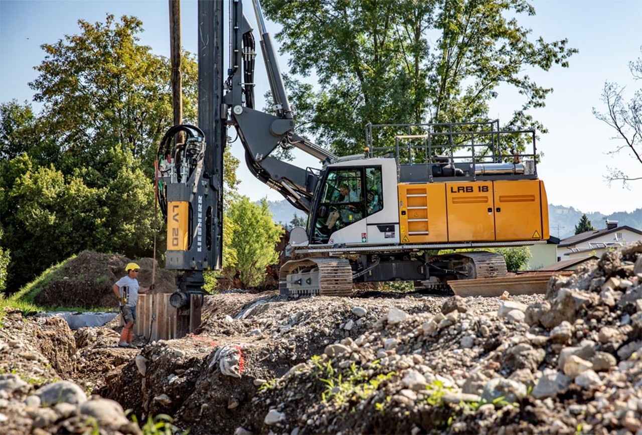 liebherr-hinderniserkennung-obstacle-recognition-vibrator-lv-20-spundwände-sheet-piles