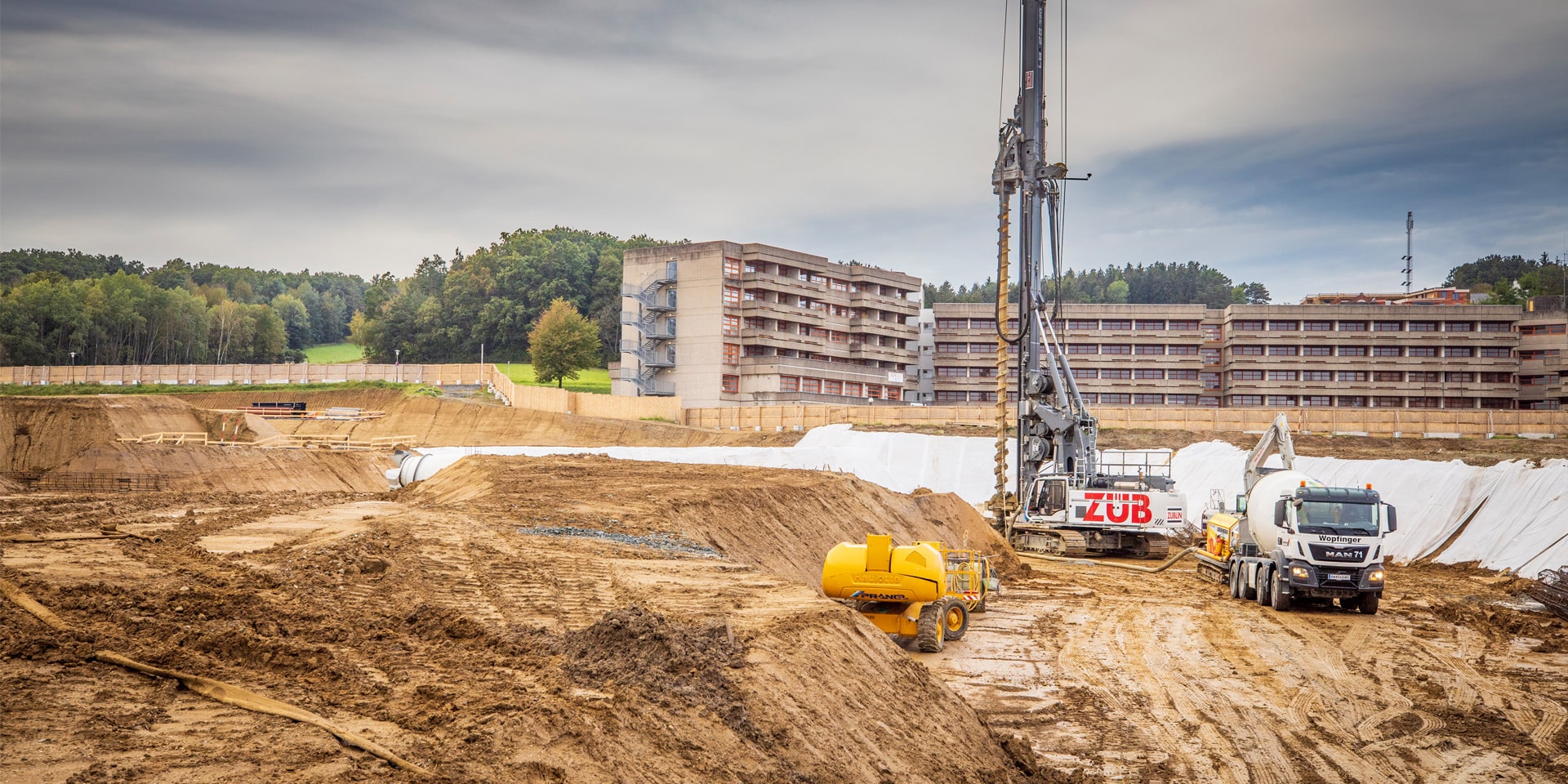 liebherr-jobreport-oberwart-krankenhaus-sob-endlosschneckenbohren-lipos-positionierung-stage-min