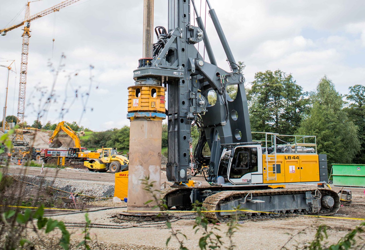 liebherr-automatisches-pneumatisches-druckrohr