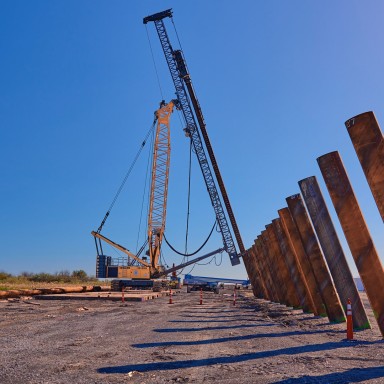 libeherr-spezialtiefbau-deep-foundation-rammgeraete-piling-rigs-lrh-min