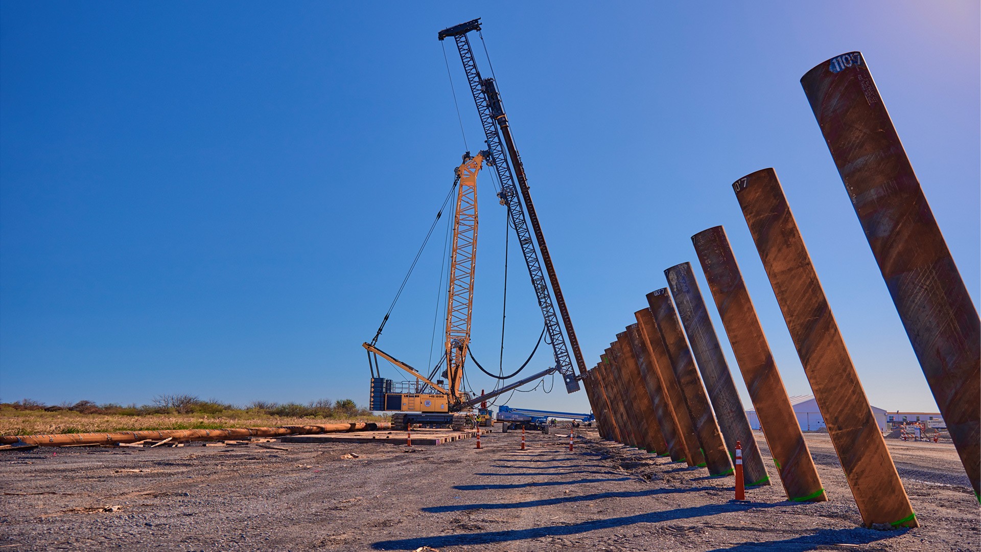 liebherr-lrh-maekler-fixed-or-swinging-leaders