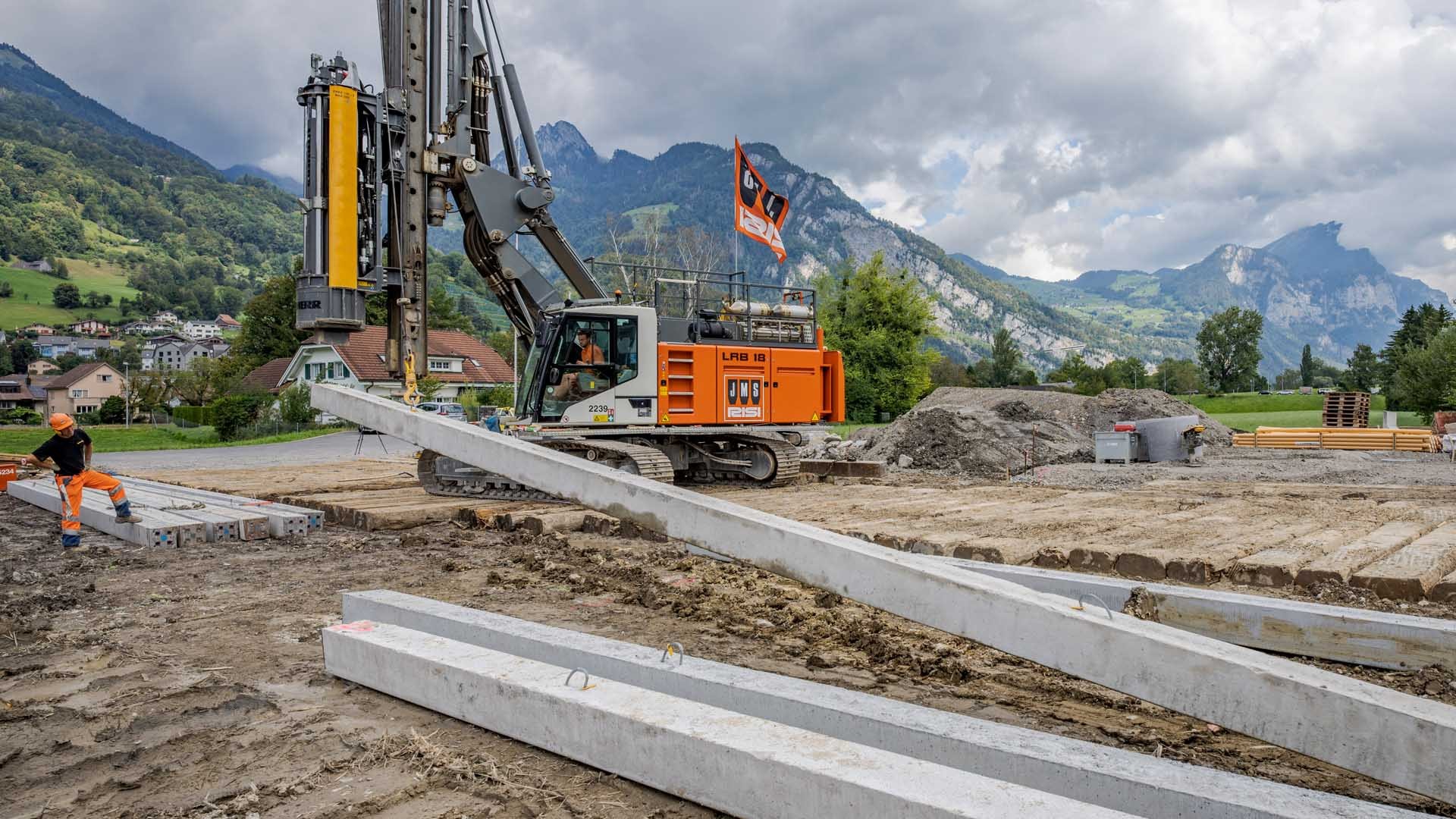 liebherr-pile-driving-methods-rammende-verfahren-hammer-stage-min