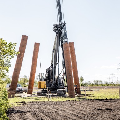 liebherr-rammen-hammer-piling-impact-driving