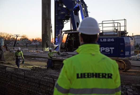 liebherr-field-service-service-vor-ort-960x650px