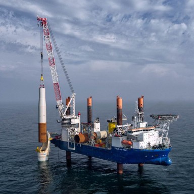 liebherr-offshore-cranes