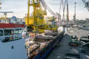 teaser liebherr maritime cranes newsletter 2 2024