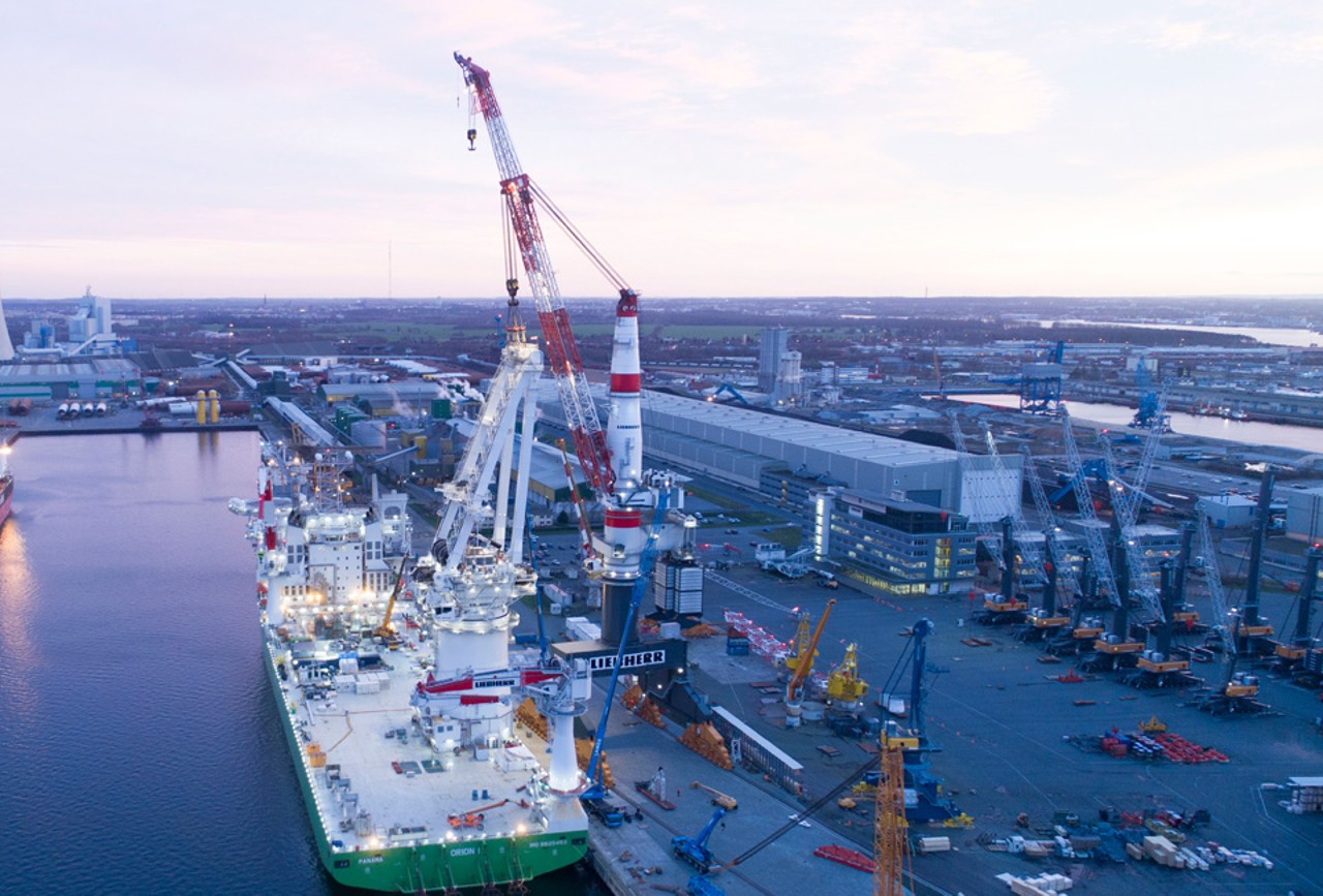 liebherr-tcc-78000-heavy-lift-handling-rostock-germany-europe-NL-4