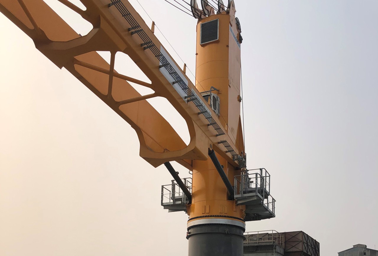 liebherr-fcc-300-fixed-cargo-crane-bangladesh-asia