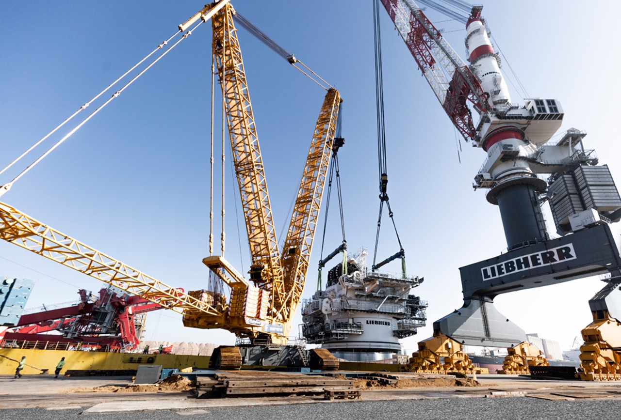 liebherr-oc-offshore-crane-hlc-150000-NL-2