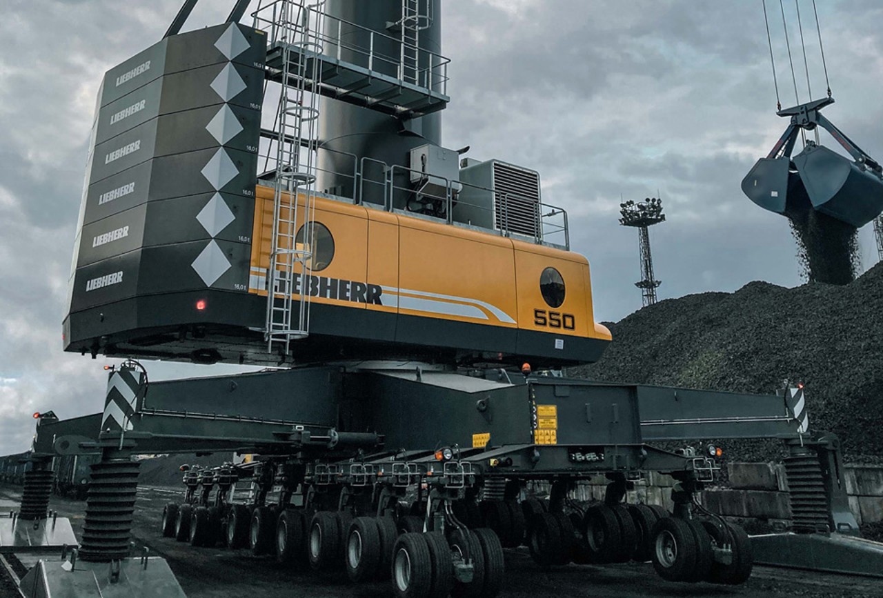 liebherr-lhm-550-in-operation-NL