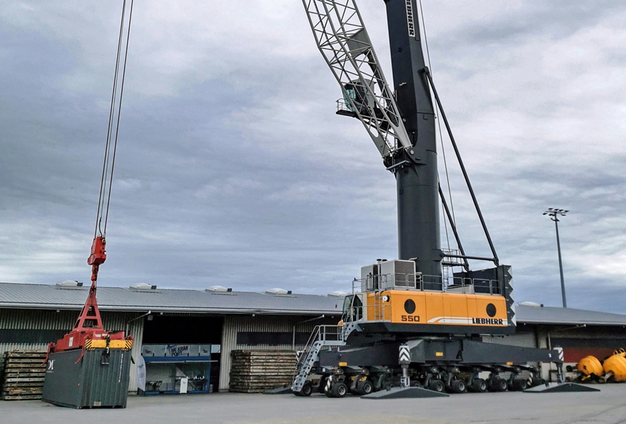 liebherr-lhm-550-mukran-germany-NL