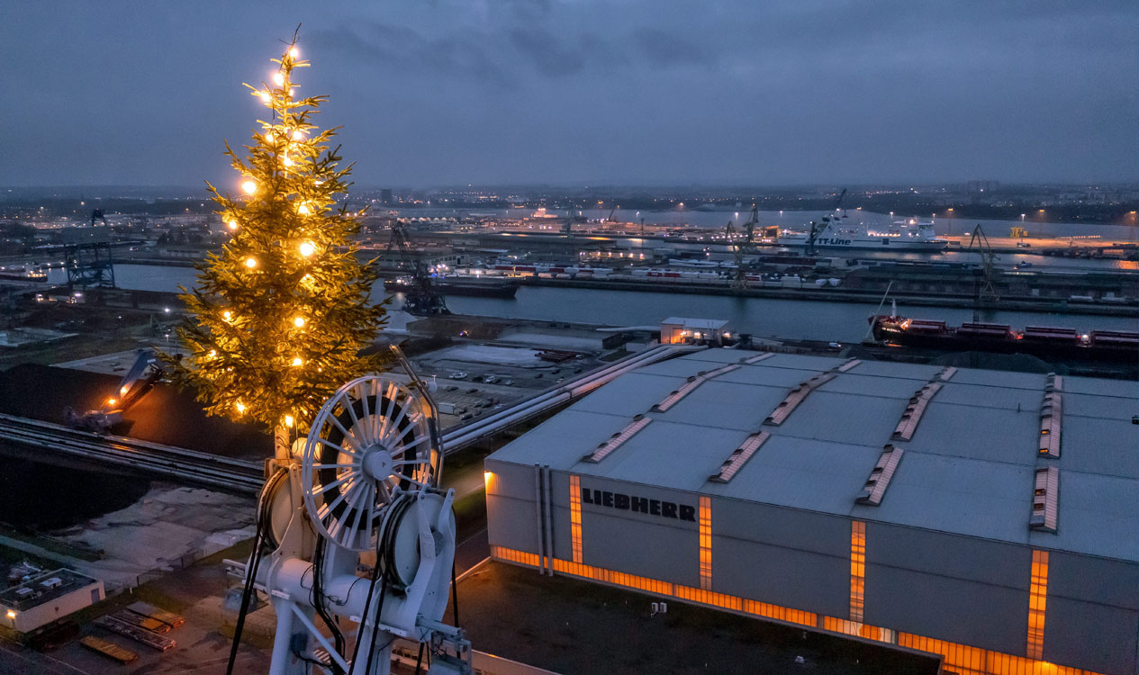 liebherr-mcctec-rostock-newsletter-xmastree